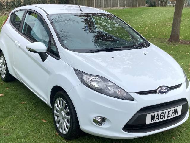 Ford Fiesta 1.25 Edge 3dr Hatchback Petrol White