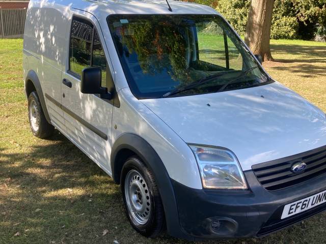 Ford Transit Connect 1.8 Low Roof Van TDCi 75ps Panel Van Diesel White