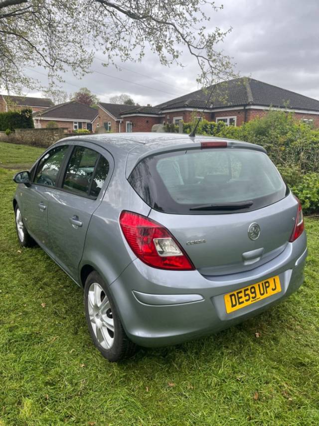 2009 Vauxhall Corsa 1.2i 16V Design 5dr